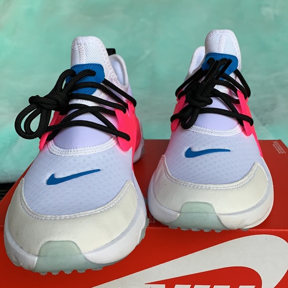 •NIKE REACT PRESTO WMNS - Picture 12 of 16